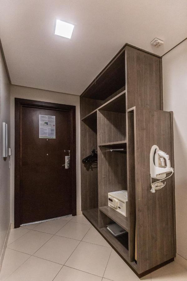 Hotel Inter Cuiaba Экстерьер фото A room at the hotel